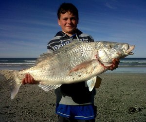 8 kg Steenbras gevang in Pearly Beach
